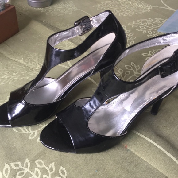 High heels - Picture 3 of 7